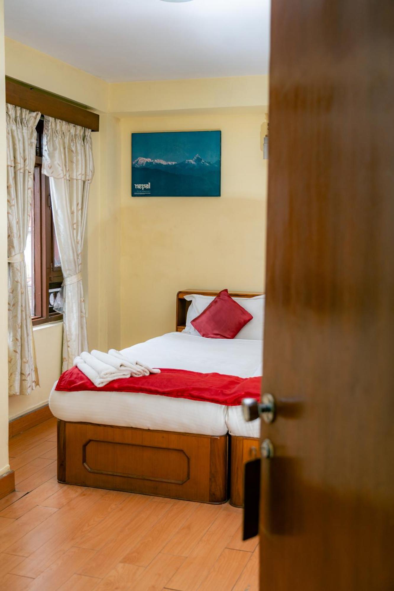 Golden Gate Guest House Bhaktapur Exterior photo