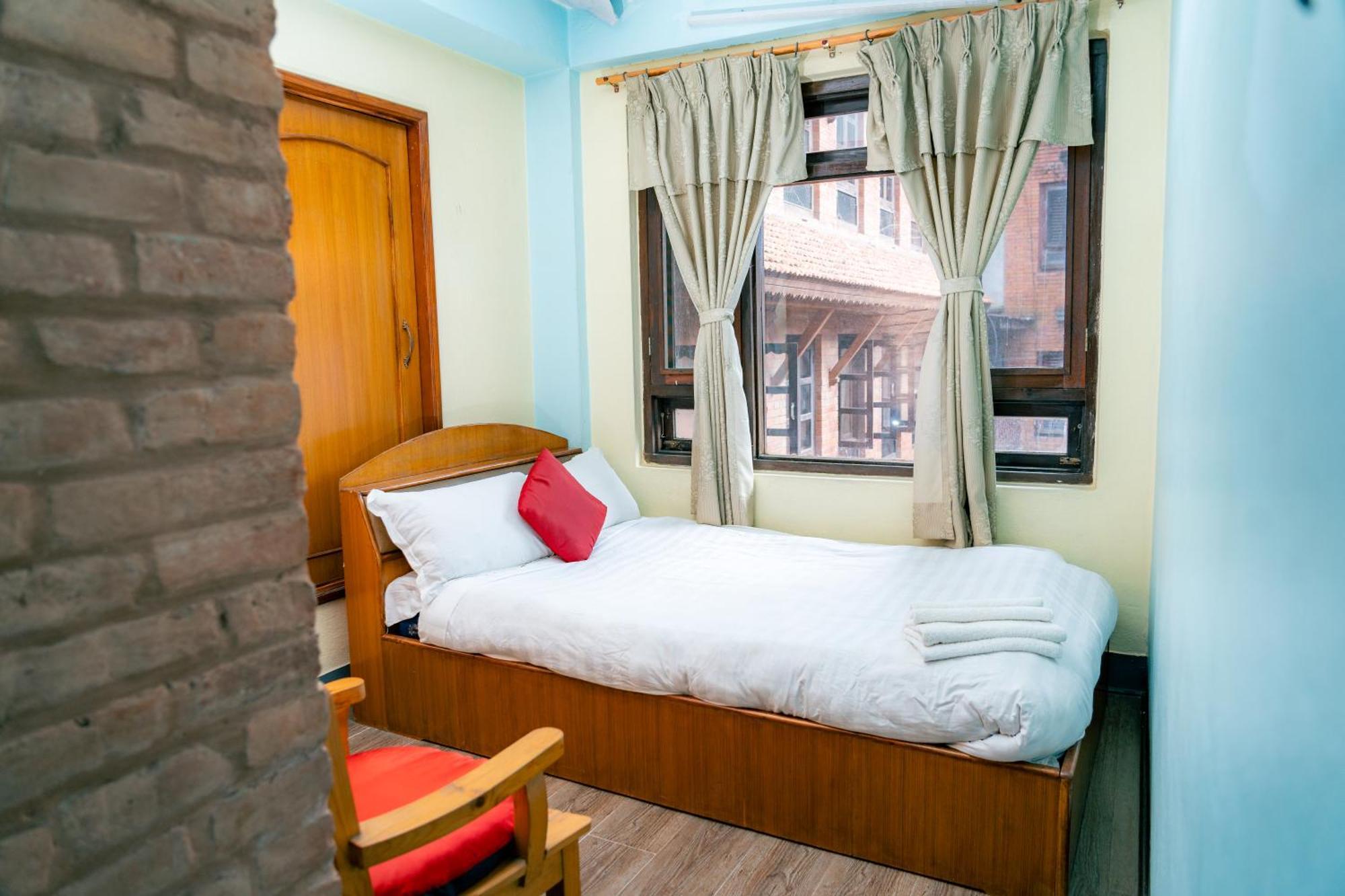 Golden Gate Guest House Bhaktapur Exterior photo