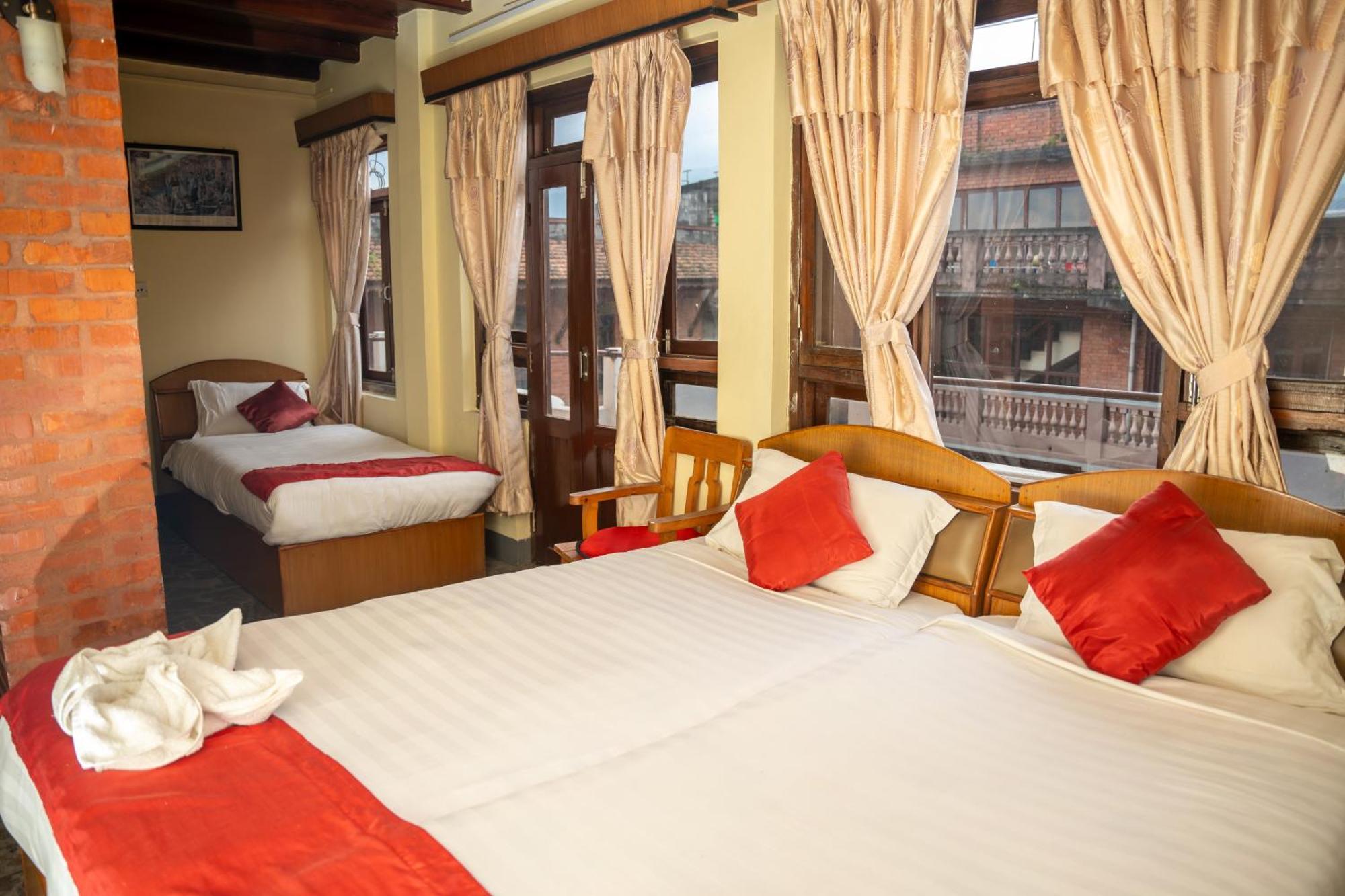 Golden Gate Guest House Bhaktapur Exterior photo